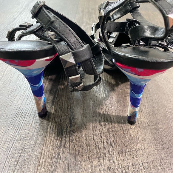 BCBGeneration Darron Watercolor Pump - Picture 5 of 6